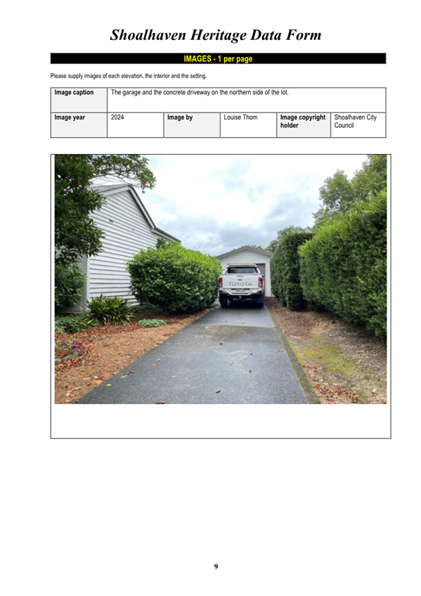 A car parked in a driveway

Description automatically generated
