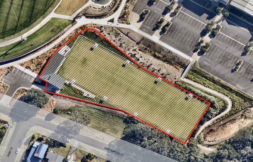 An aerial view of a field

Description automatically generated